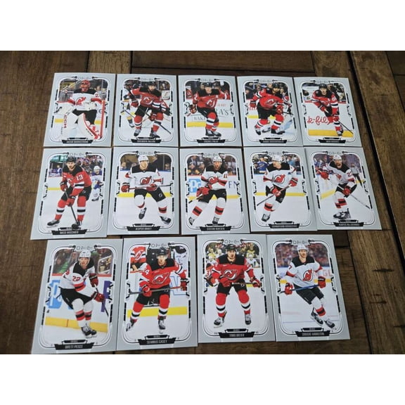 2025-26 O-Pee-Chee OPC New Jersey Devils Base No SP Team Set (See Scan for players included) All Cards Pack Fresh, Hand Collated,