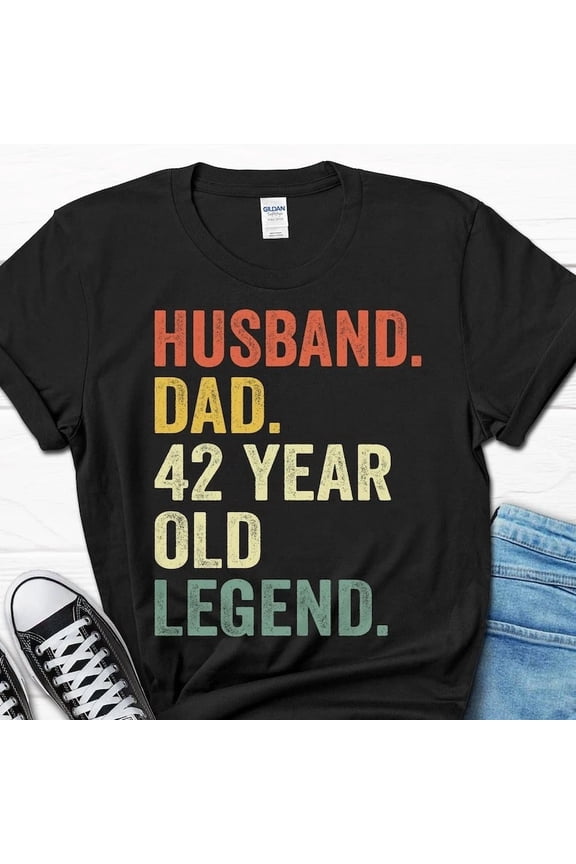2025/42nd Birthday Gift for Men, Husband Dad 42 Year Old Legend Shirt, 42nd Birt