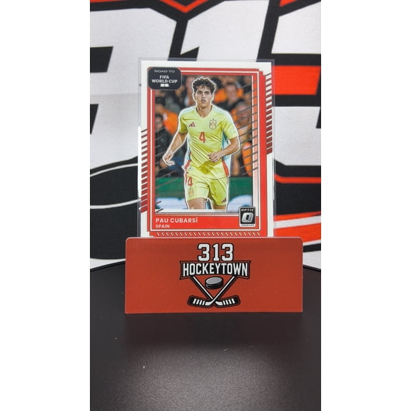 2025 Panini Donruss Optic Road to FIFA World Cup Pau Cubars #16 Red