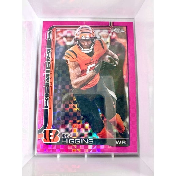 2025 Topps Chrome Pink X-Fractor Tee Higgins Cincinnati Bengals Tee Higgins Trading Card Cincinnati Bengals NFL Football Trading Card