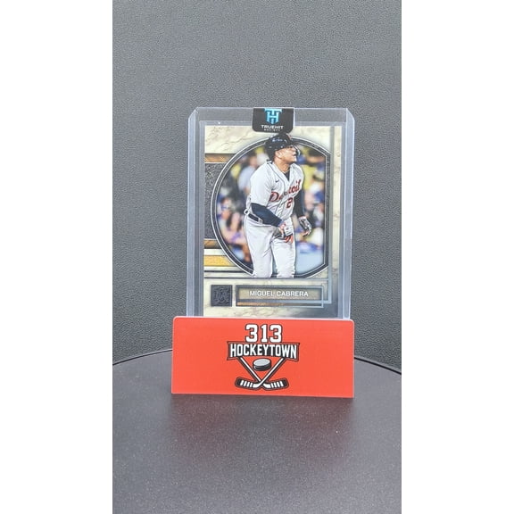 2025 Topps Museum Collection Miguel Cabrera #10