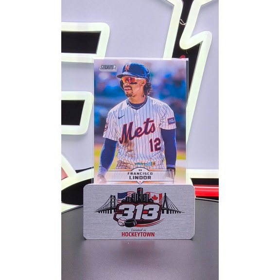 2025 Topps Stadium Club #181 Francisco Lindor New York Mets Baseball Card New York Mets MLB Baseball Trading Card