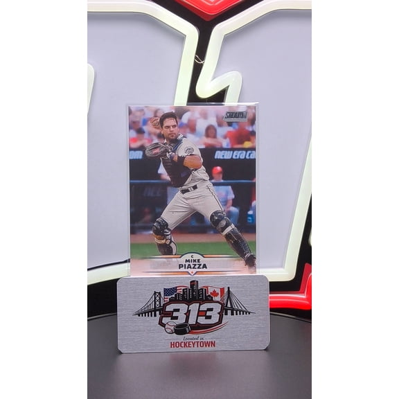 2025 Topps Stadium Club Mike Piazza #156 Baseball Card New York Mets New York Mets MLB Baseball Trading Card