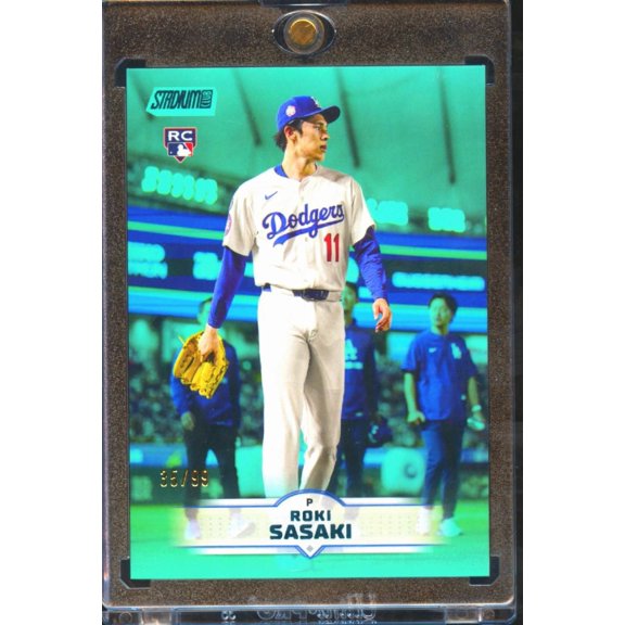 2025 Topps Stadium Club Green 35/99 Roki Sasaki #187 RC Los Angeles Dodgers Baseball Card