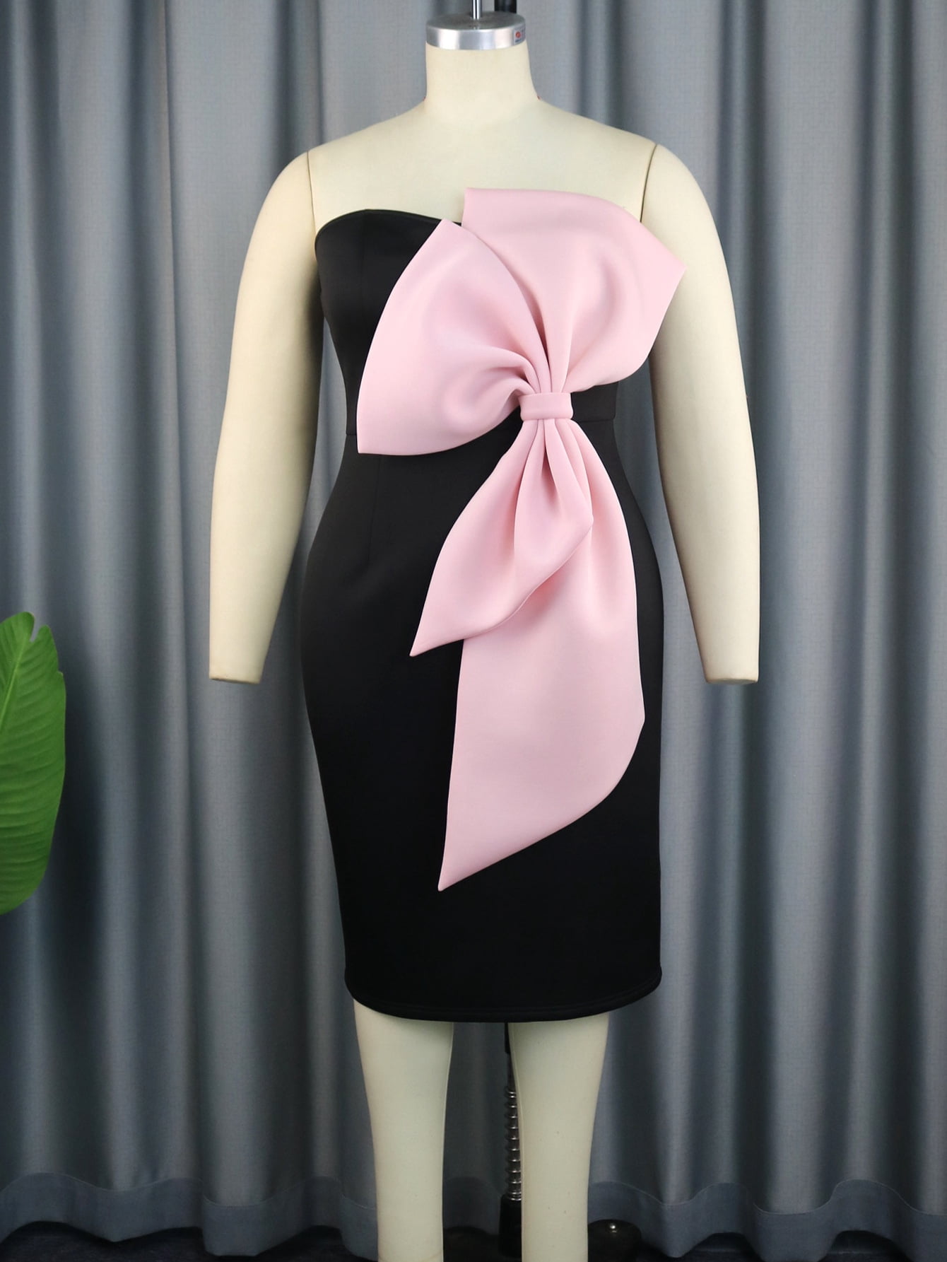 2026 Women's Black and Pink Contrast Color One-Shoulder Oversized Bow ...