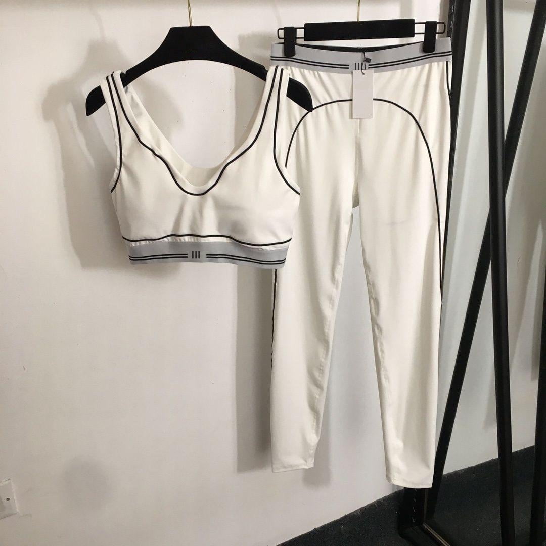 2026 Women's Sports Tank Top and Pants Jump Rope Yoga Pilates Fashion Comfort Set Two Piece Set