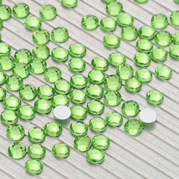 2058 14 Cut Peridot Glass Crystal Flat Back Non Hotfix Rhinestones SS10 1 Bulk (1440 pieces per Bulk)