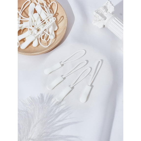 20Pcs Zipper Pulls Plastic Zipper Puller with Strap Garment Accessories Zippering Tag Replacement for Clothes Backpacks Traveling Case Handbag Purse Zippering Replacement Tag Tents 60-64mm Long White