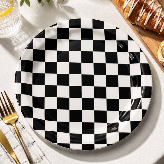 20ct Checkered Dinner Paper Plates, Disposable Party Plates for BBQ Picnic & Gathering Decor