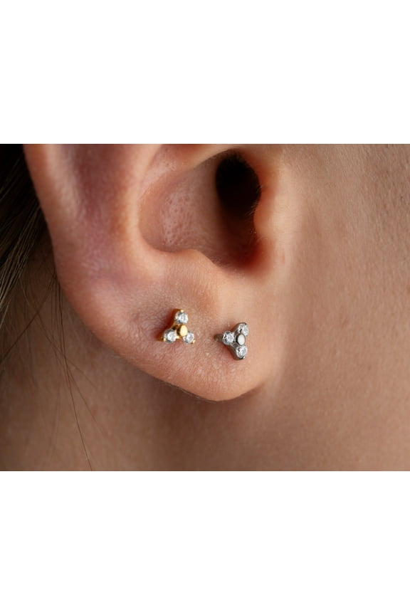 20g 18g 16g Implant Grade Titanium triple CZ push-in Labret stud, threadless flat back Tragus Helix Conch stud, Trinity nap earring