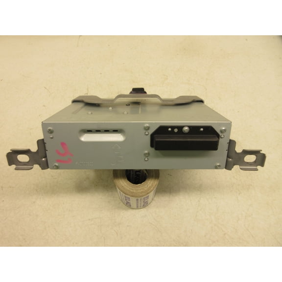 Pre-Owned 21 22 23 Mazda 3 AM FM MP3 Audio Radio Player Tuner Receiver OEM LKQ - Verify Specific Vehicle Fitment In Description - (Good)