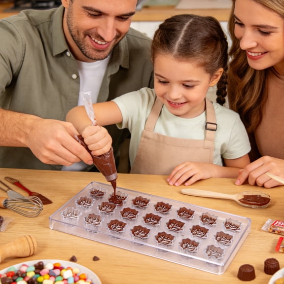 21-Cavity Maple Leaf-shaped Chocolate Molds Transparent Plastic Baking Tools DIY Candy Molds White