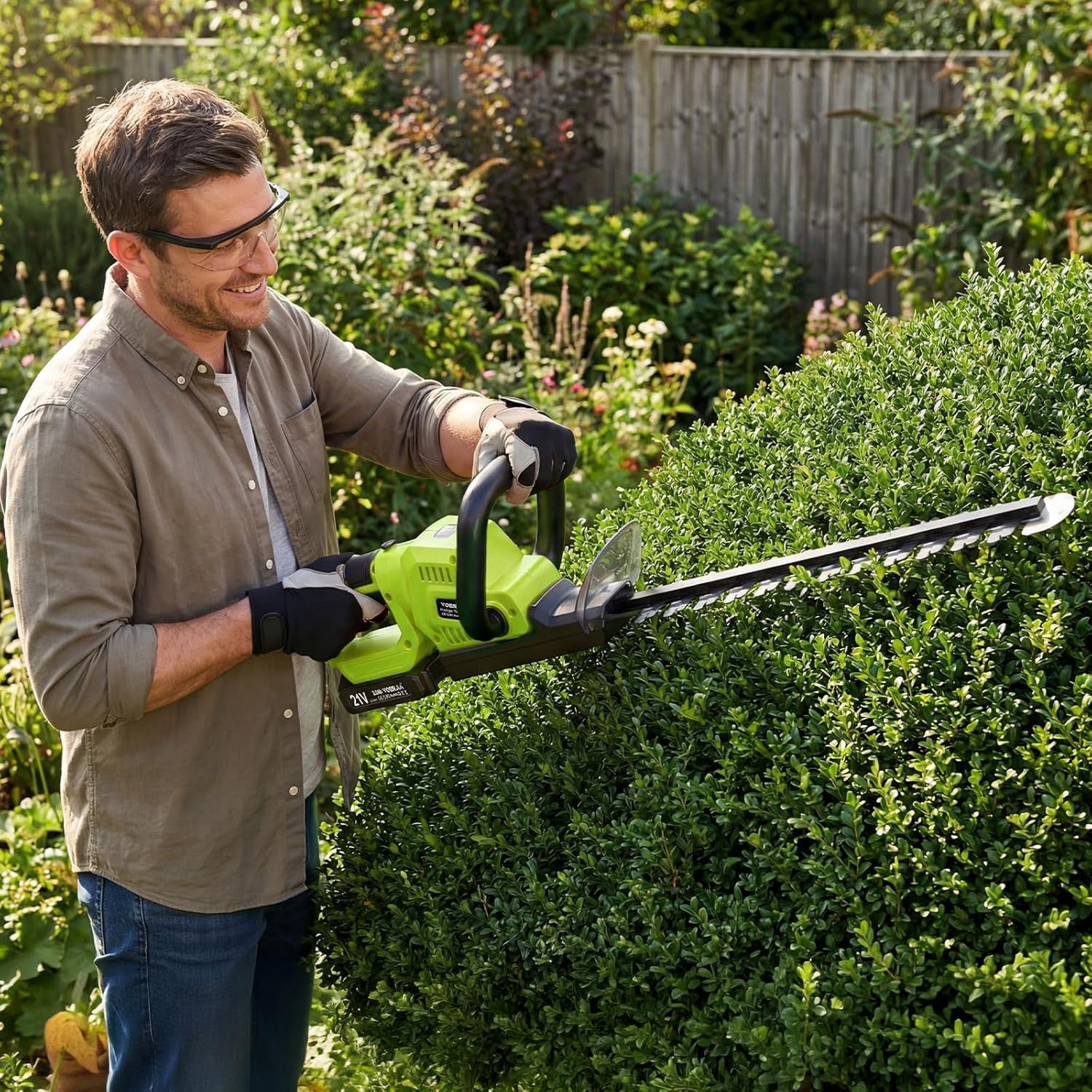 21V Lightweight Cordless Hedge Trimmer with Dual Batteries, 20 Inch Electric Bush Cutter for Shrubs