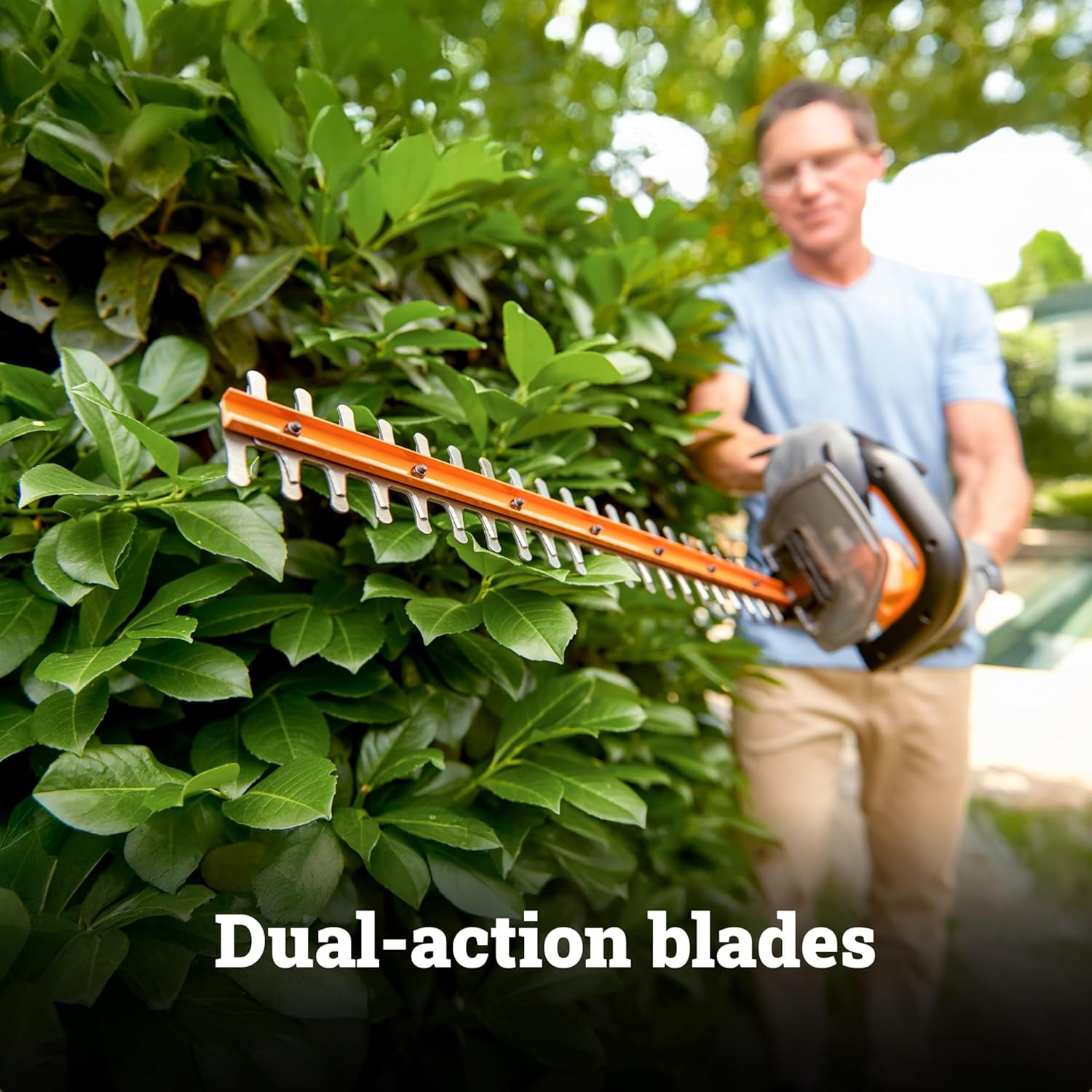 22 Inch Cordless Hedge Trimmer with Dual-Action Blades Lightweight Electric Bush Cutter for Garden Maintenance