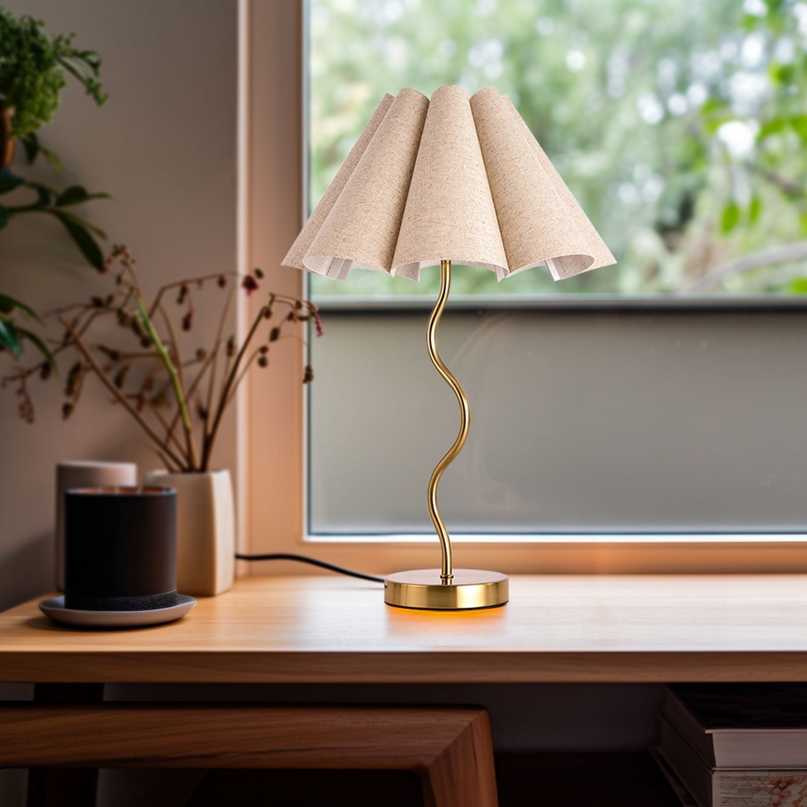 22" Petal Metal Table Lamp with Beige Petal Shades