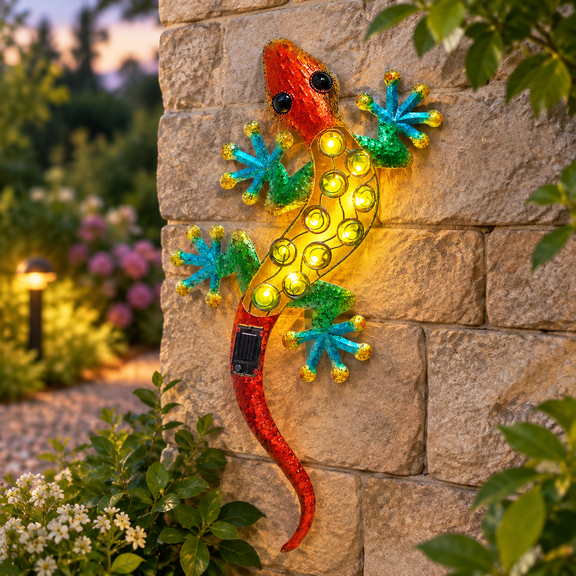 23.8 Inch Solar LED Metal Gecko Wall Decor Lizard Sculpture for Garden Outdoor Spaces