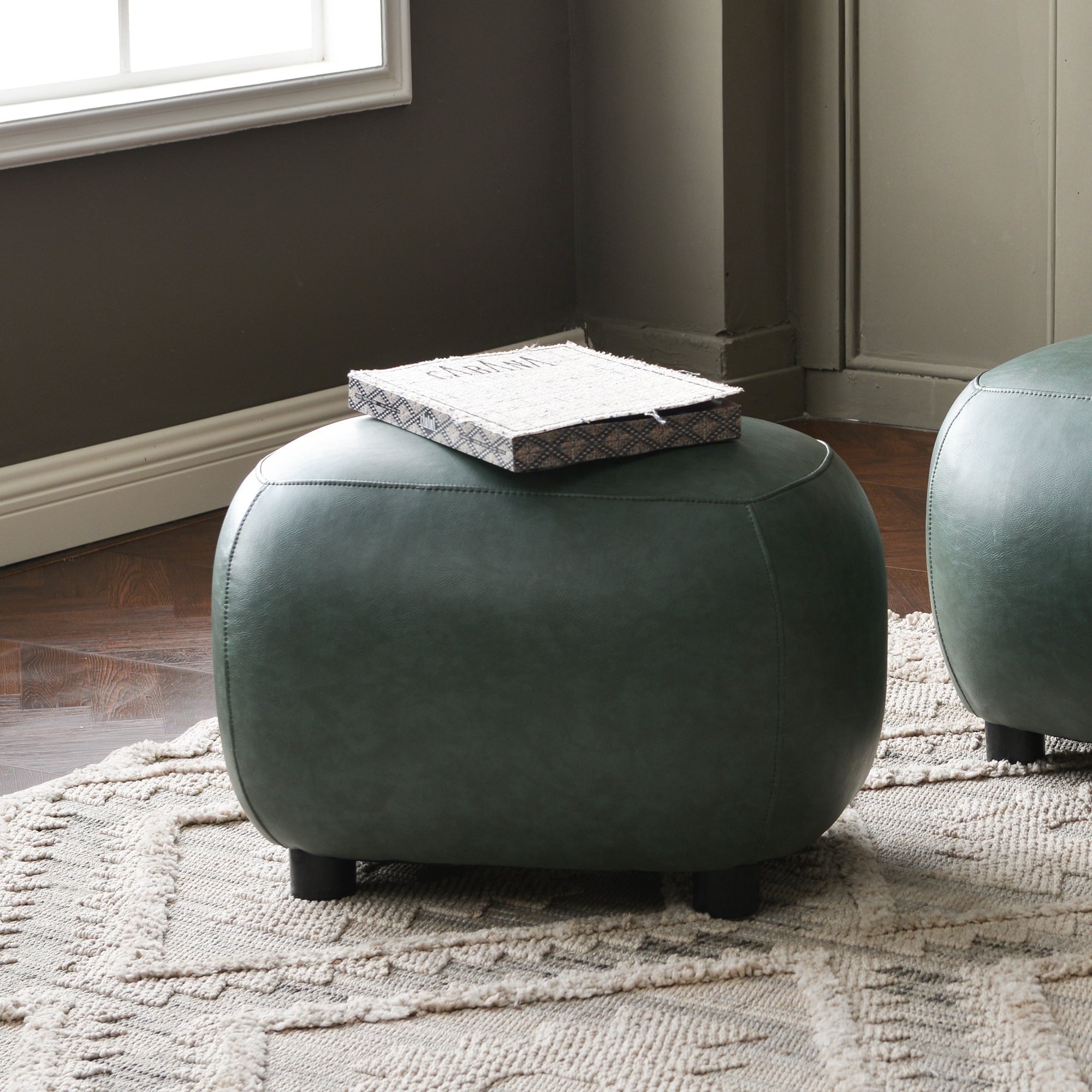 23" Wide Faux Leather Upholstered Ottoman, Mid-Century Modern Living Room Footrest with Soft Padded Seat, Footstool for Bedroom, Entryway or Living Room, Green