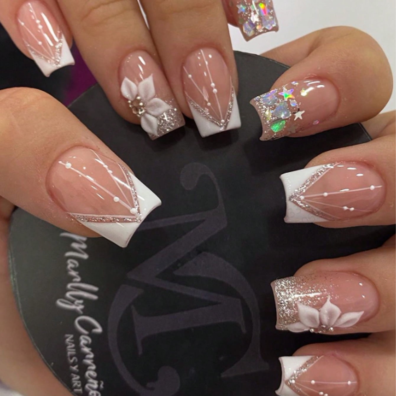 24 PCs Short French Minimalist Butterfly Line Nails with 1 Jelly Gel and 1 Nail File