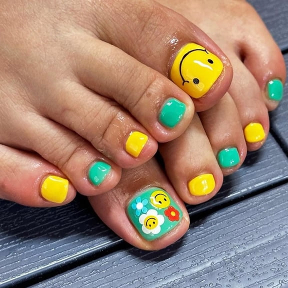 24 Pcs Smiley Face Toe Nail Art Decals Yellow Green Funny Nail Stickers