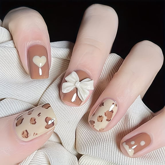 24 Pieces Short Square Press On Nails Set with Heart-Shaped Bow Decorations - Easy Application for Trendy Manicure