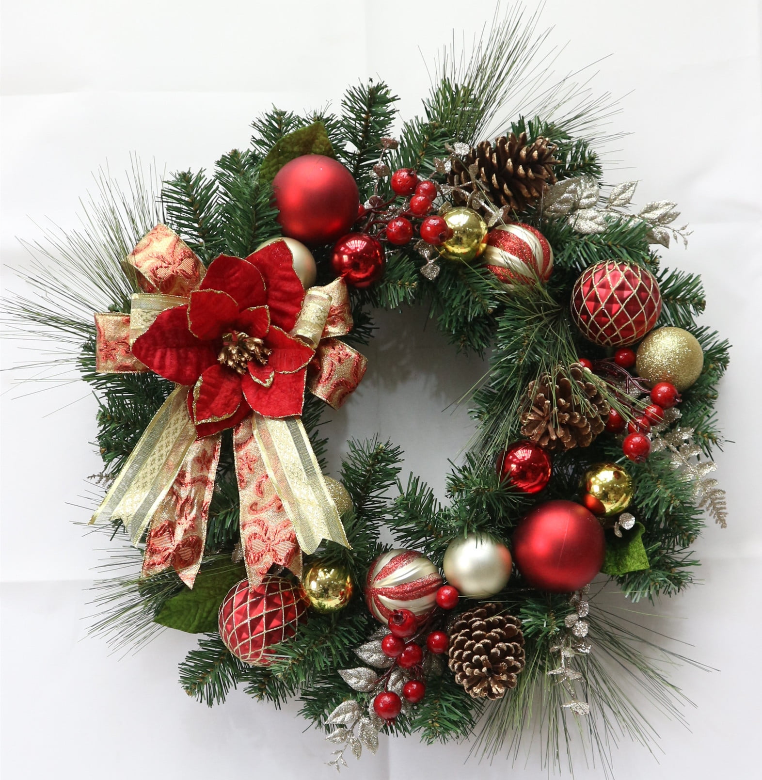 24 inch Christmas Wreath with Lights,Battery Operated Christmas Wreaths