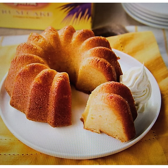 24 oz. Vanilla Rum Cake