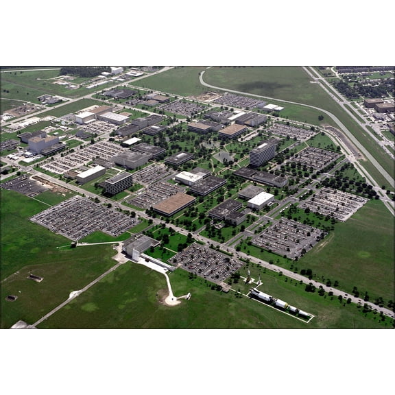 24"x36" Gallery Poster, Aerial View of the Johnson Space Center GPN 2000 001112