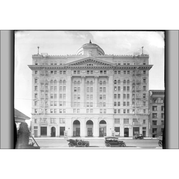 24"x36" Gallery Poster, Exterior view of Trinity Auditorium Building, 9th Street and Grand Avenue, Los Angeles, ca.1914-1920 (CHS-5622)