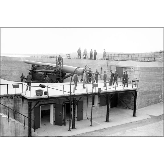 24"x36" Gallery Poster, Fort Hamilton - 10th (K) Co., 13th Regiment, loading 10' gun 1908