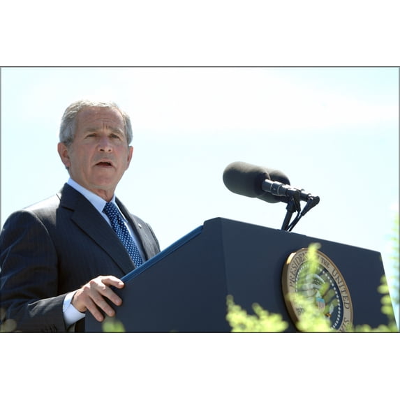 24"x36" Gallery Poster, George W. Bush speaks at Coast Guard commencement