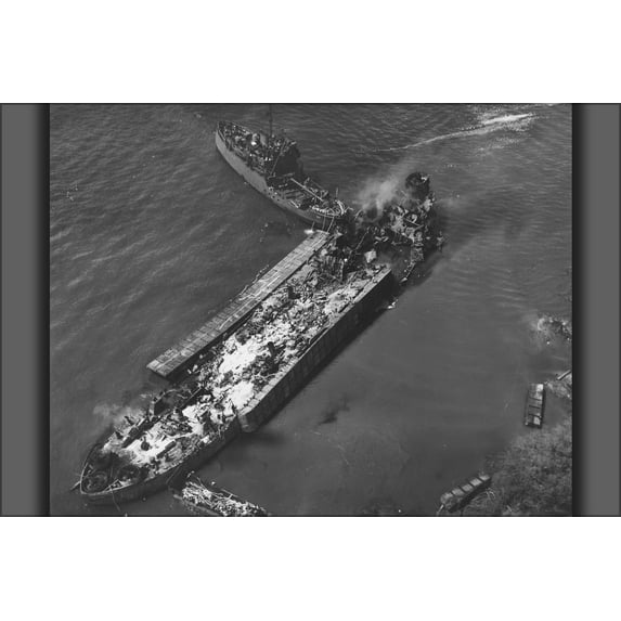 24"x36" Gallery Poster, LST-480 following West Loch disaster