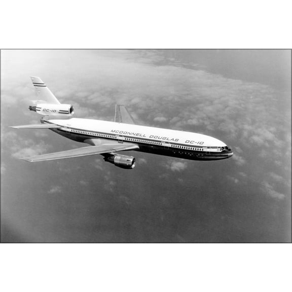 24"x36" Gallery Poster, McDonnell Douglas DC-10
