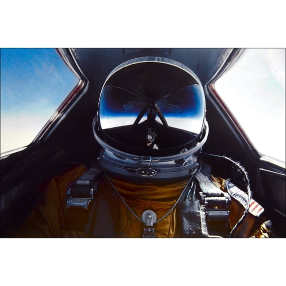 24"x36" Gallery Poster, pilot in cockpit of the SR-71 Blackbird 05_19