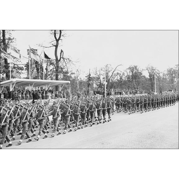 24"x36" Gallery Poster, sir Winston Churchill British victory parade Berlin, Germany 1945