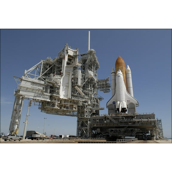 24"x36" Gallery Poster, space shuttle Endeavour at Launch Pad 39A sts-127