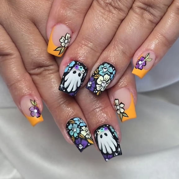 24Pieces Halloween Press On Nails Pumpkin Flower Cobweb Skeleton Design ABS