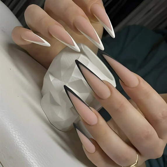 24pcs y2k Long Pointed False Nails Cool Girl Style Silver Flame Pattern Press on Nails Detchable Full Cover Fake Nail Patches