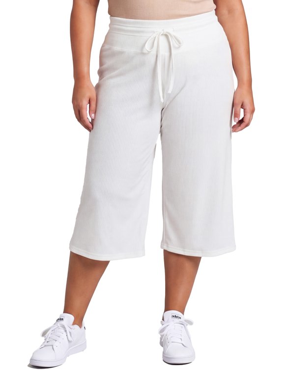 Apparel Basic Curvy Ribbed Knit Drawstring Flared Capri Pants