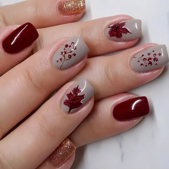 24x Thanksgiving Nails Full Covers on Nails Fall Press On Nails Artificial Nails Short Maple Leaves False Nails
