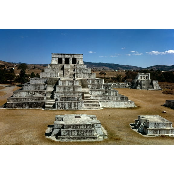 24x36 gallery poster, Mayan pyramid Zaculeu capital of Postclassic Mam kingdom in Guatemalan Highlands