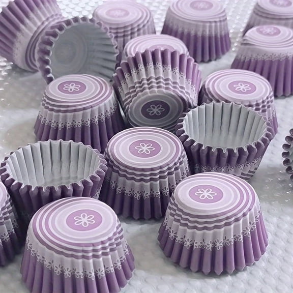 250pcs Mini Paper Cake Cups - Disposable Baking Molds for Cupcakes and Desserts