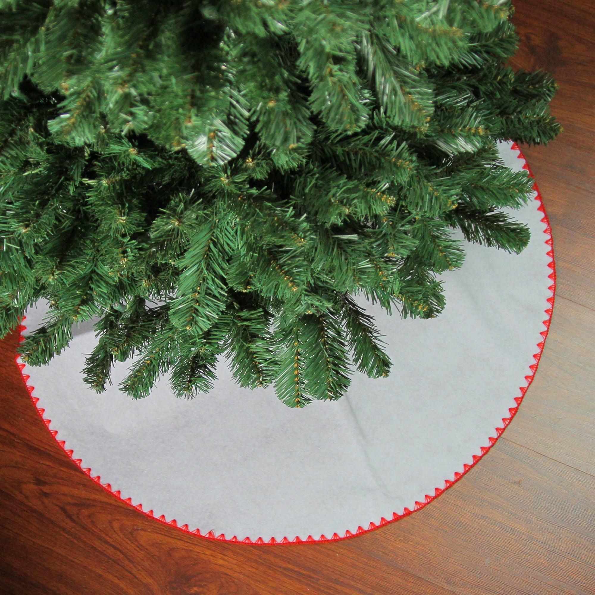 26" Christmas Traditions Winter White with Red Shell Stitching Mini Christmas Tree Skirt