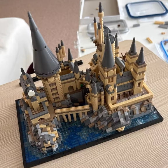 2700+pcs Wizardry Castle Micro Size Blocks Sets Gothic Building DIY Bricks Model for Kids Adults Christmas Gifts Room Ornaments