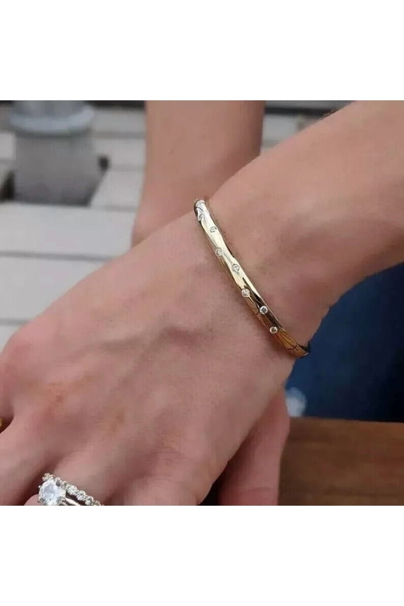 2CT Round Cut Simulated Diamond Women's Bangle Bracelet Women's 14K Yellow Gold Plated