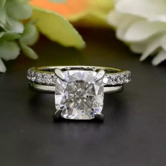 2Ct Cushion Cut Simulated Diamond Women's Bridal Set Engagement Ring 14k White Gold Plated 925 Sterling Silver