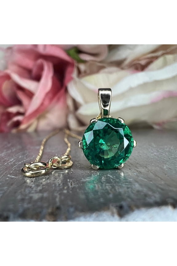 2Ct Lab Created Emerald Round Cut Solitaire Fancy Pendant 14K Yellow Gold Plated