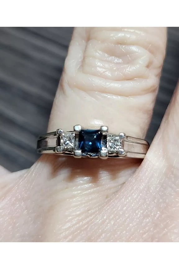 2Ct Princess Cut Lab Created Blue Sapphire Women's Wedding Ring 14K White Gold Plated