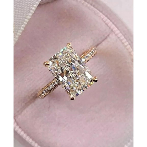 2Ct Radiant Cut Lab-Created Diamond Women's Wedding Ring 14K Yellow Gold Plated