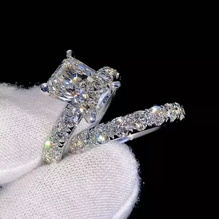 2Ct Radiant Cut Simulated Diamond Women's Wedding Bridal Ring Set 14k White Gold Plated 925 Silver