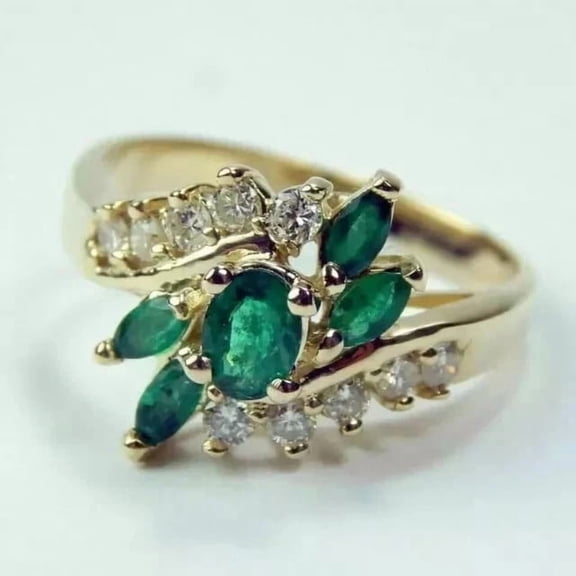 3Ct Oval Cut Green Emerald Women's Wedding Engagement Ring 14K Yellow Gold Plated
